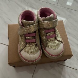 See Kai Run Gold & Pink Sneaker